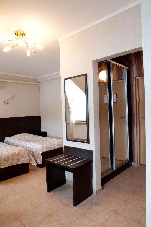 Hotel Complex Verhovina Kyiv Exterior photo